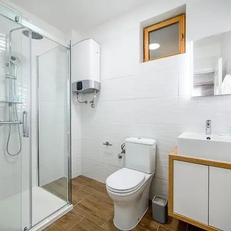 Appartamento With Parking Space - 23756