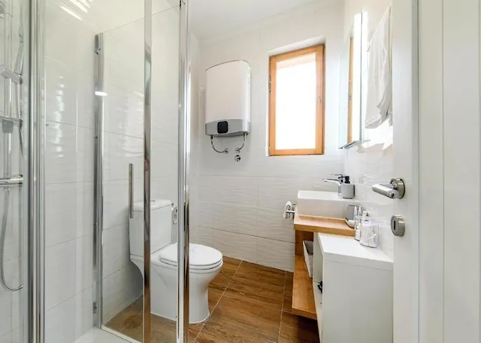 With Parking Space - 23756 Sibenik