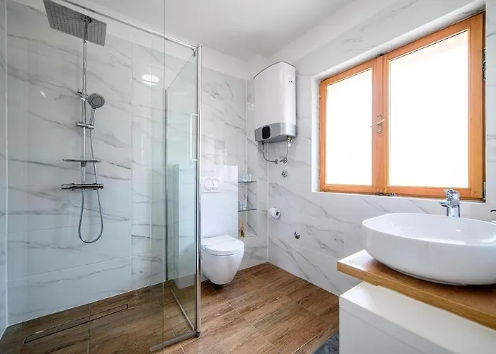 Apartman With Parking Space - 23756 Sibenik